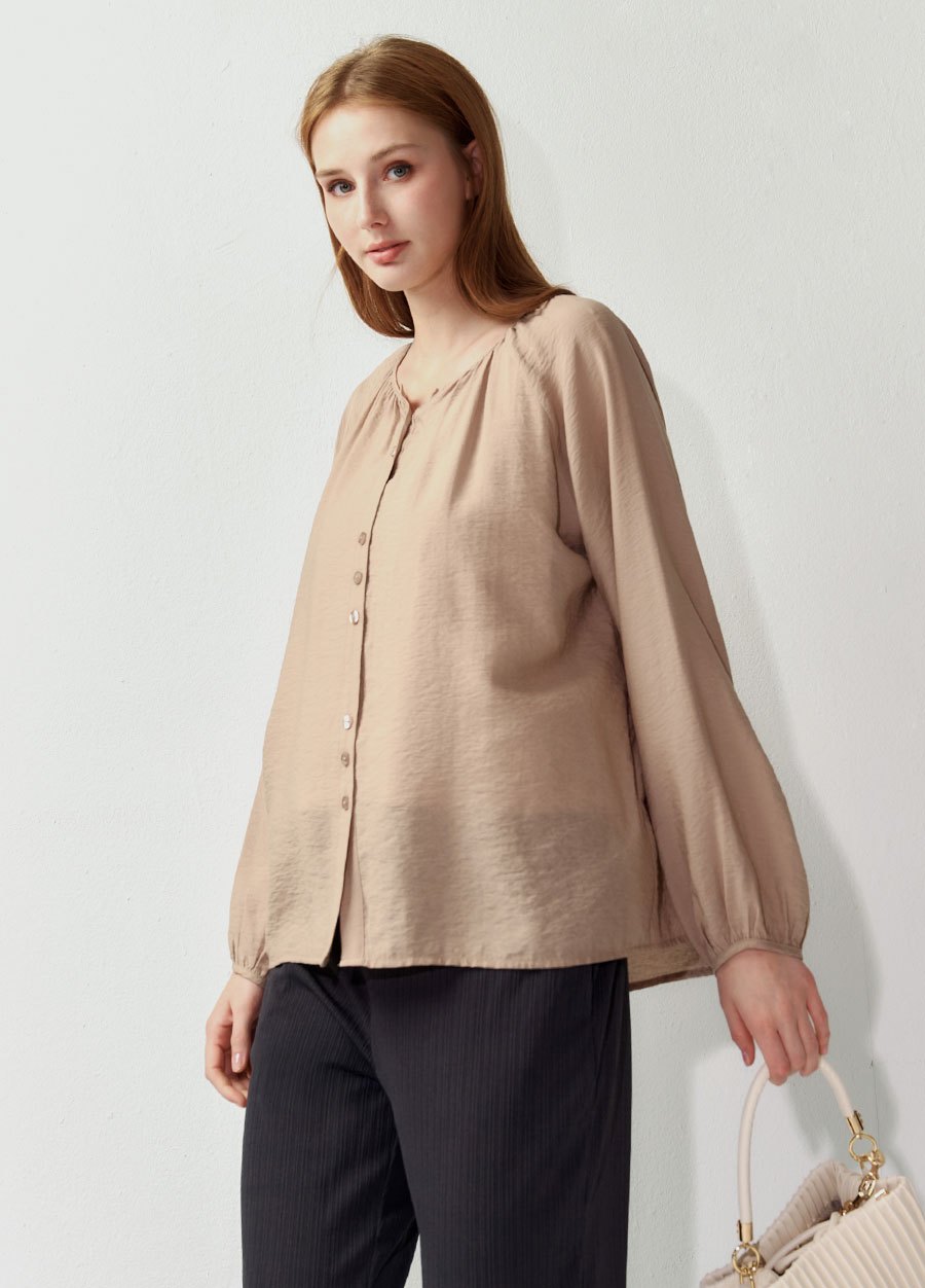 簡約圓領縮褶廓型孕哺襯衫