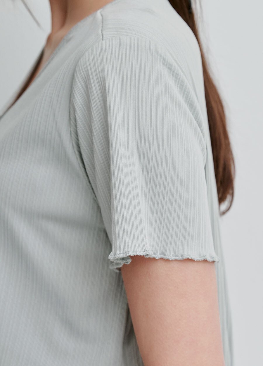 假兩件式開衩裙孕哺套裝