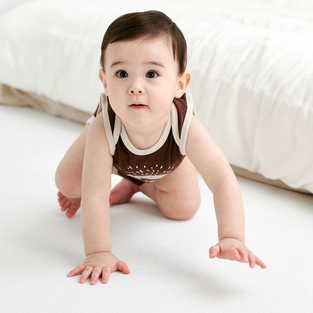 BABY Q彈棉質無袖包屁衣-北極熊