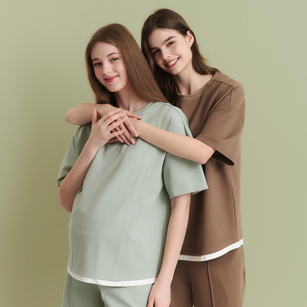Cool casual wide-cut maternity top